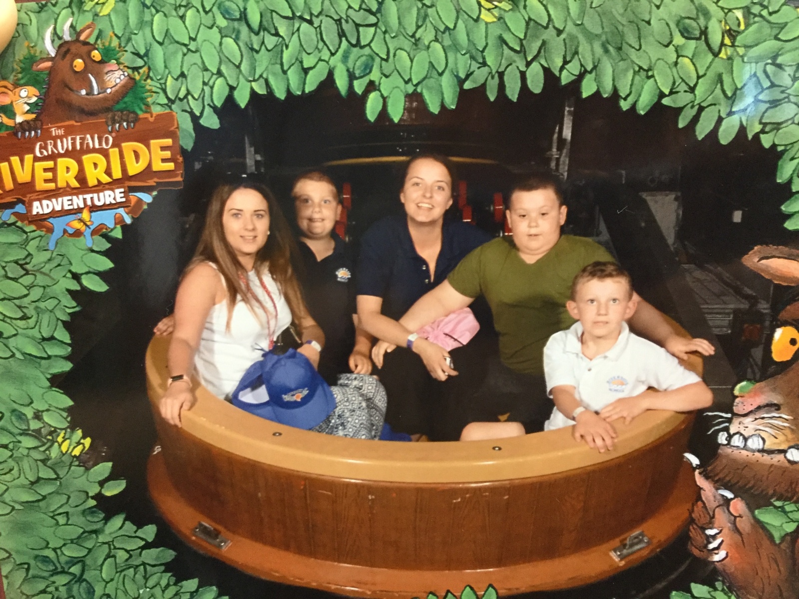 Riverside School - Chessington Trip